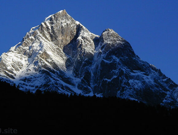 ネパール・パクディン付近の山