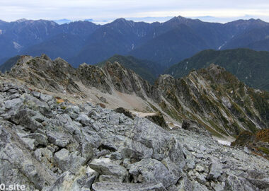 剱岳の山頂から見た八ツ峰