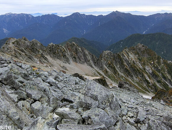 剱岳の山頂から見た八ツ峰