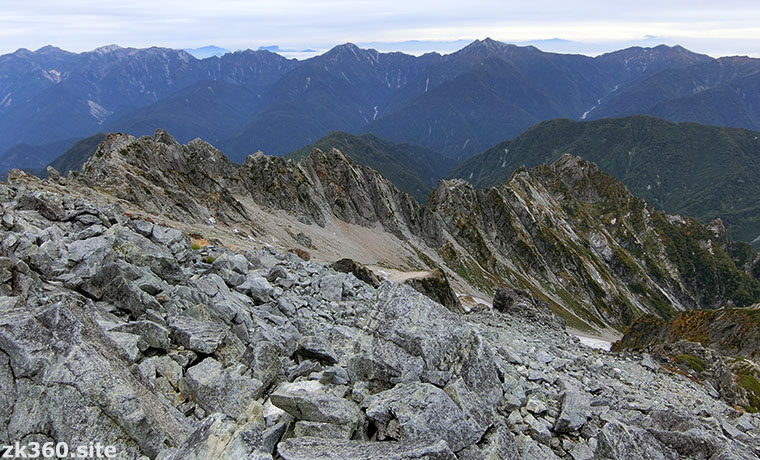 剱岳の山頂から見た八ツ峰