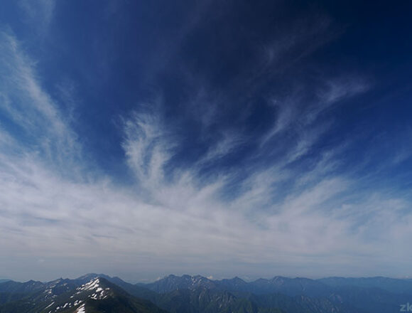 巻機山から見た谷川連峰