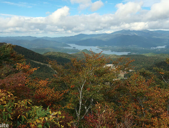 磐梯山中腹から望む秋の裏磐梯